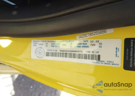 2002 Volkswagen New Beetle Gls z USA, uszkodzony, nr VIN 3VWCK21CX2M450876